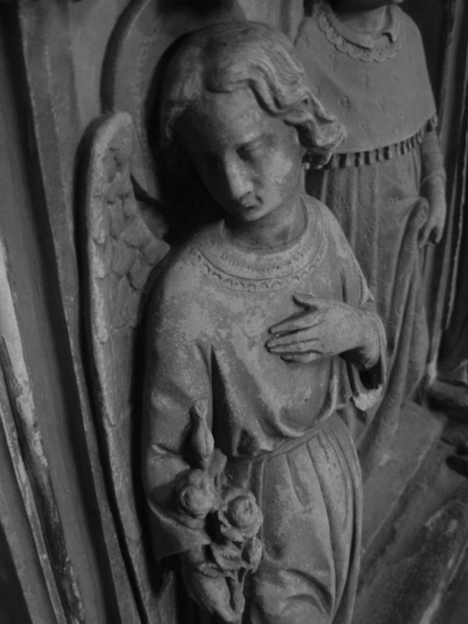 Eglise Saint Hilaire de Niort l'ange aux roses. Collection privée